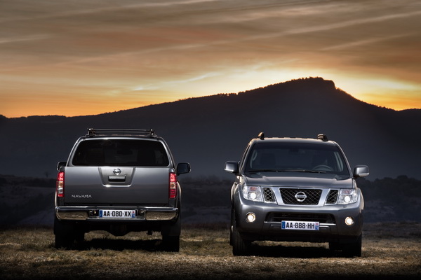 2013-nissan-pathfinder