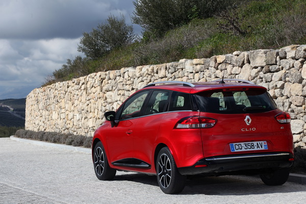 2013-renault-clio-rs