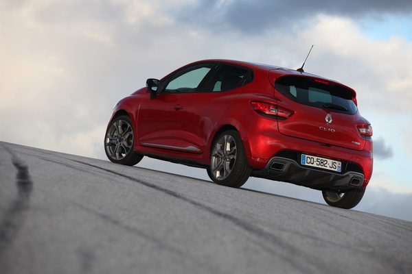 2013-renault-clio-rs