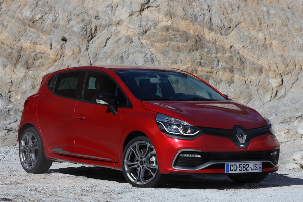 2013-renault-clio-rs