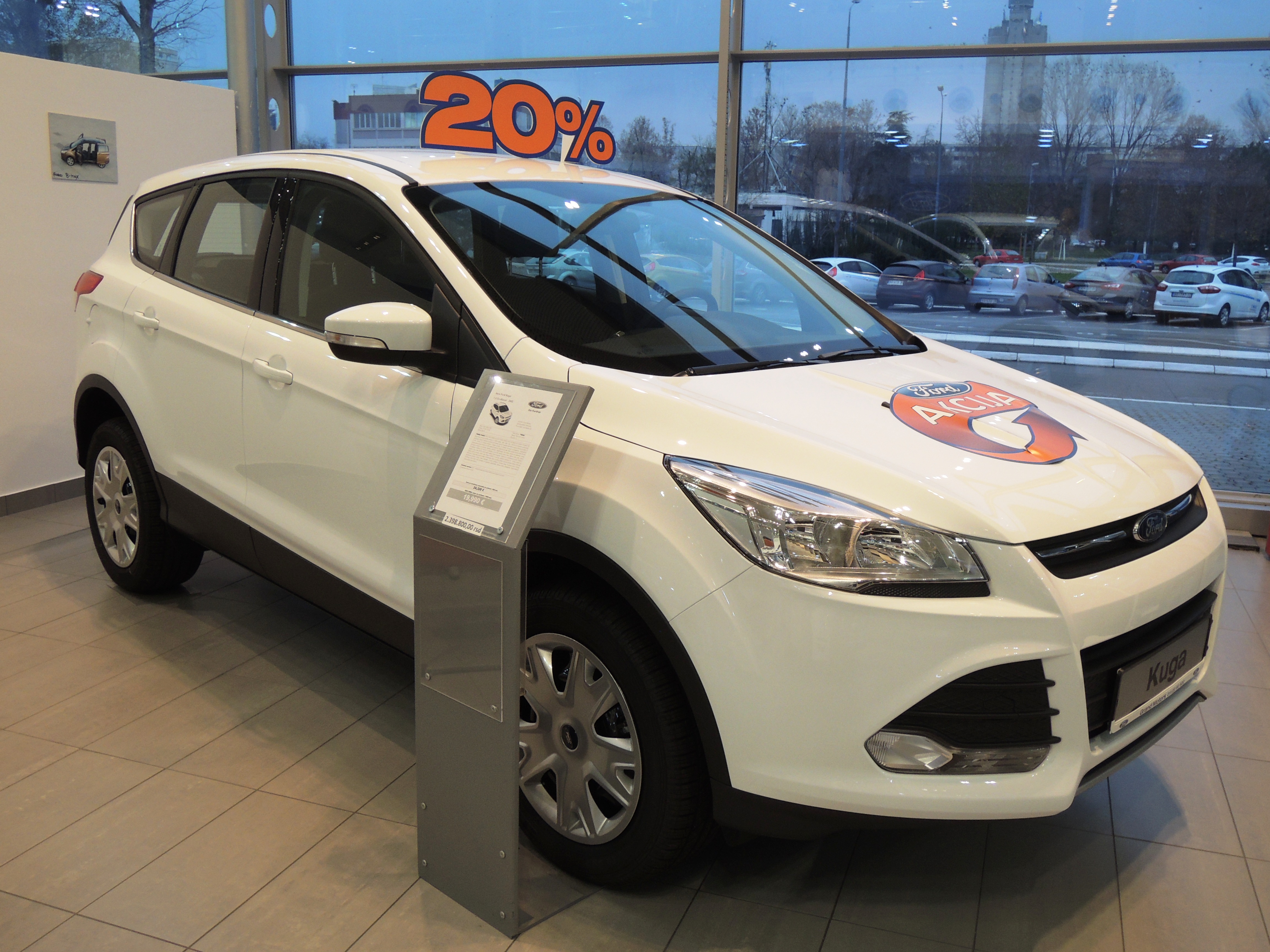 ford-kuga-s-pet-hiljada-evra-nizom-cenom