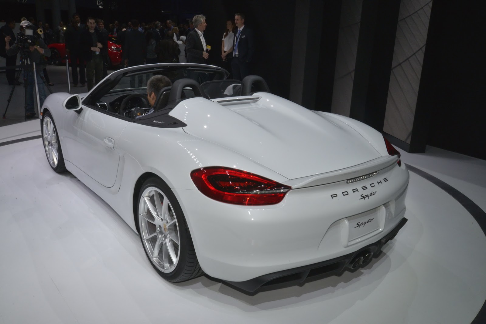 porsche-boxster-spyder