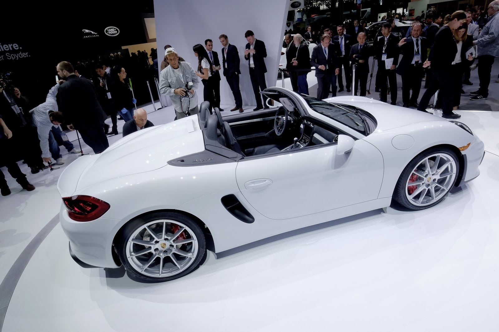 porsche-boxster-spyder