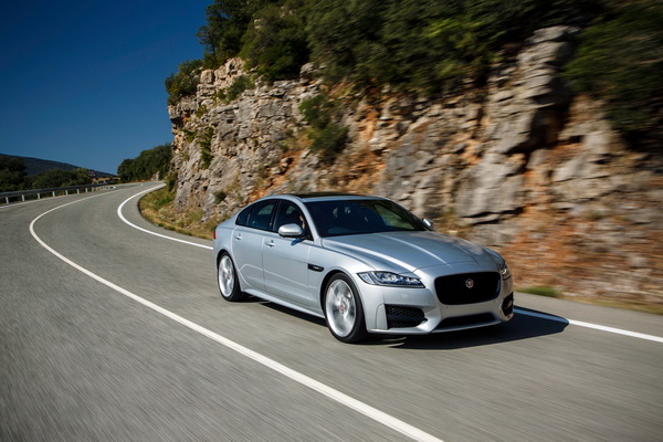 jaguar-xf-2016