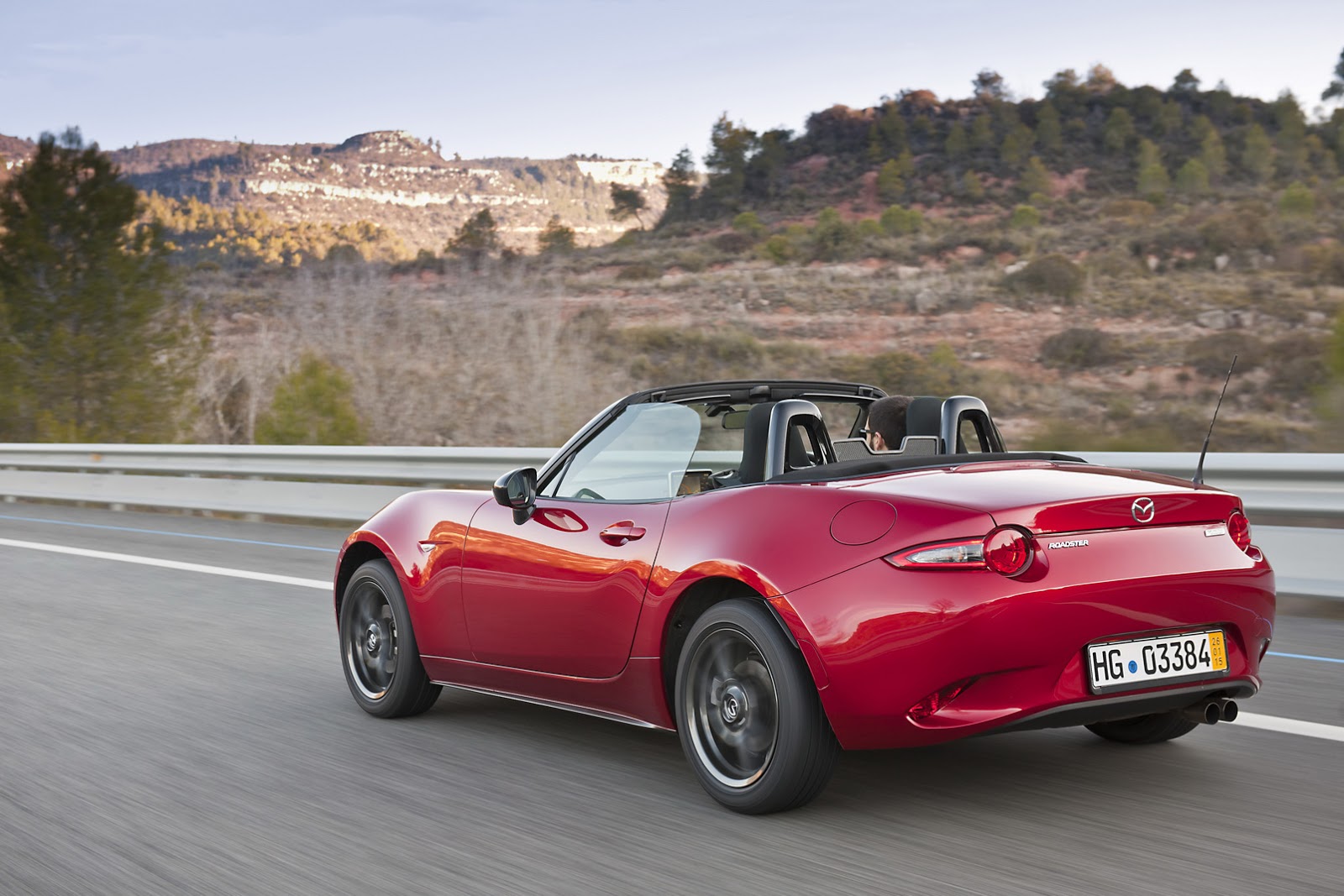 2016-mazda-mx5-galerija