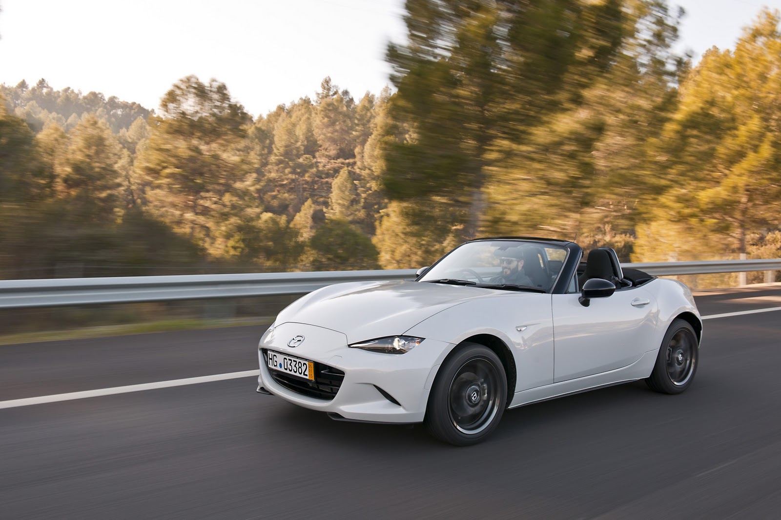 2016-mazda-mx5-galerija