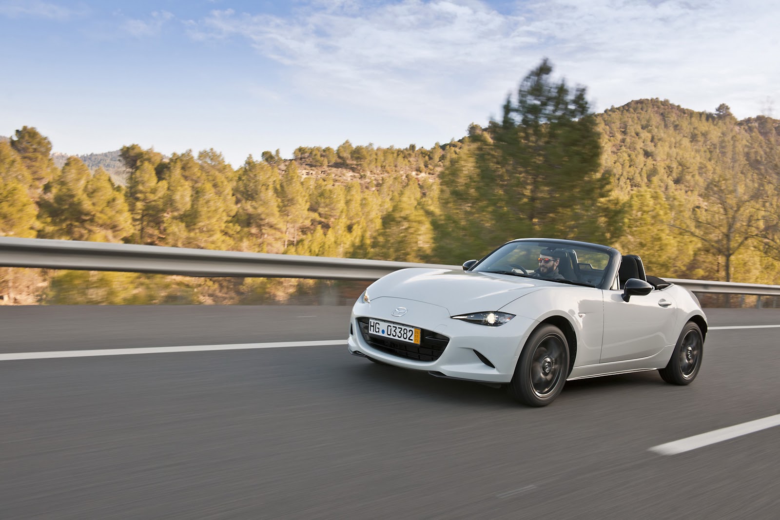 2016-mazda-mx5-galerija