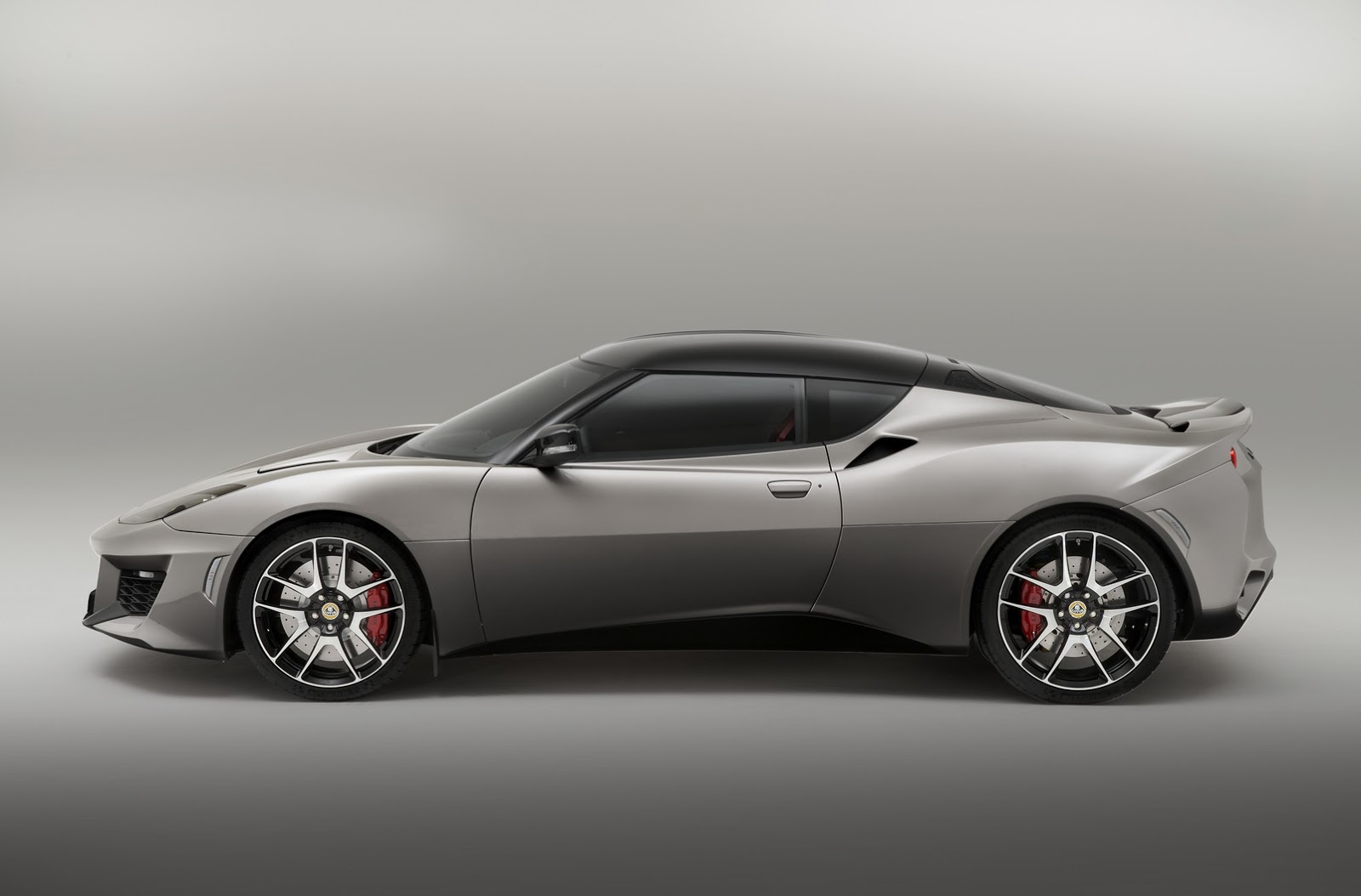 nova-lotus-evora-400-galerija-