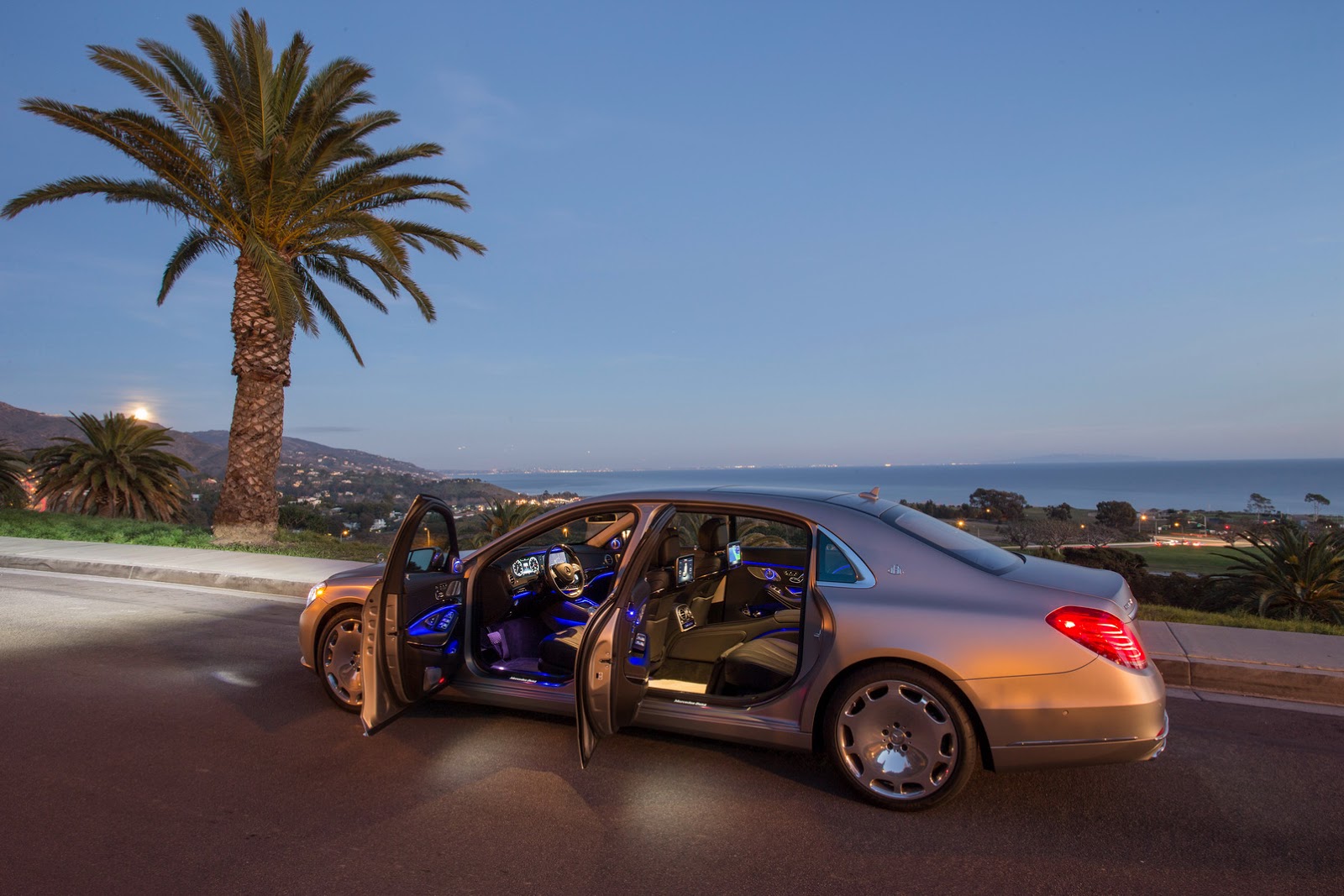 2016-mercedes-maybach-s600-galerija