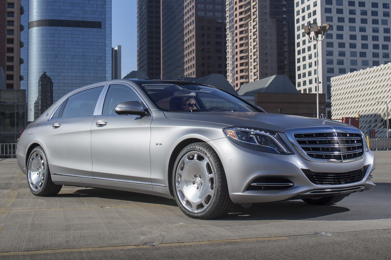 2016-mercedes-maybach-s600-galerija