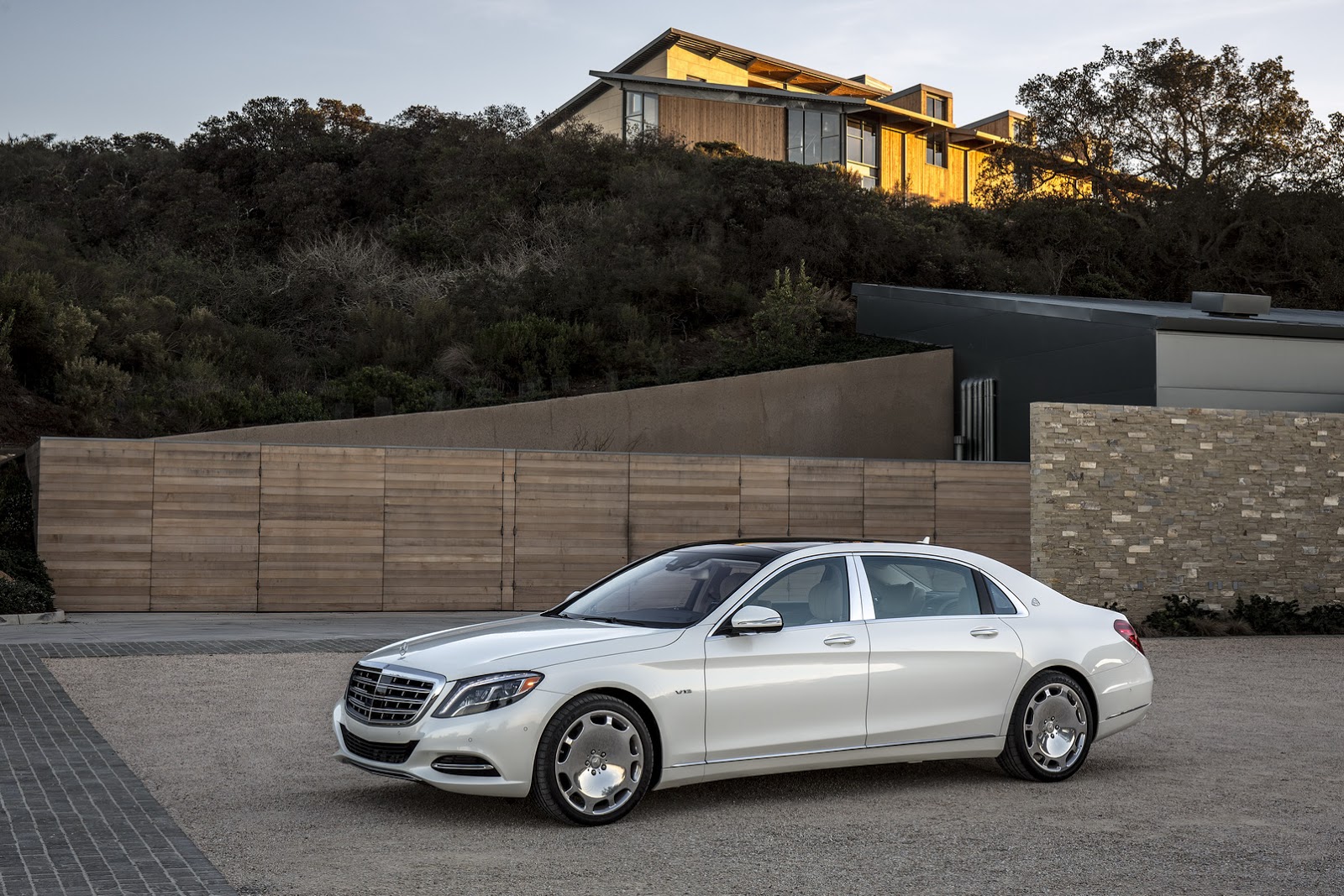 2016-mercedes-maybach-s600-galerija