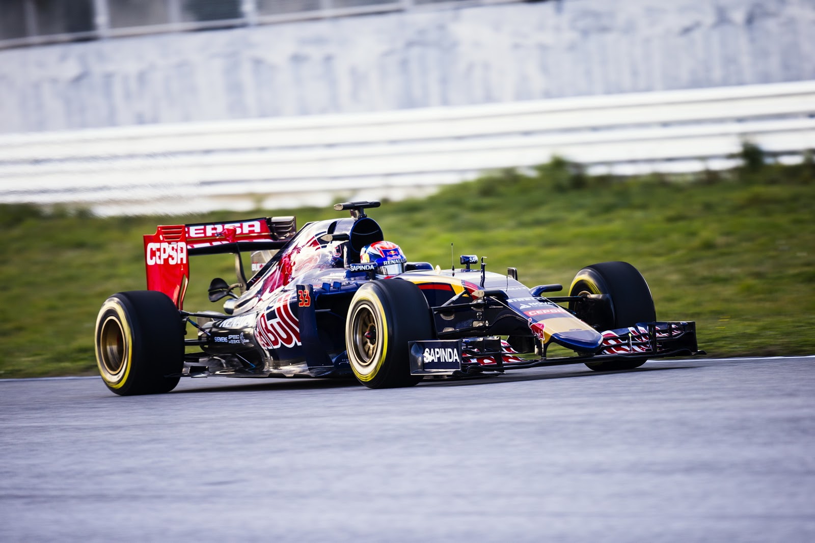 toro-rosso-str10-spreman-za-sezonu-galerija-