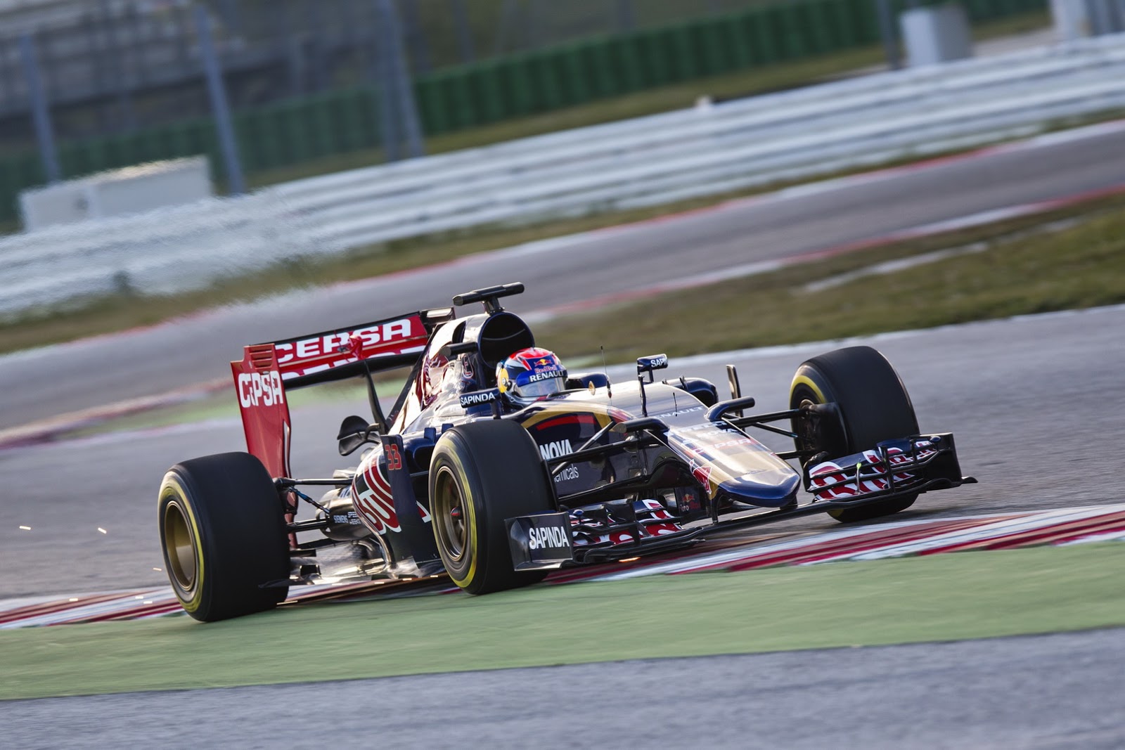 toro-rosso-str10-spreman-za-sezonu-galerija-