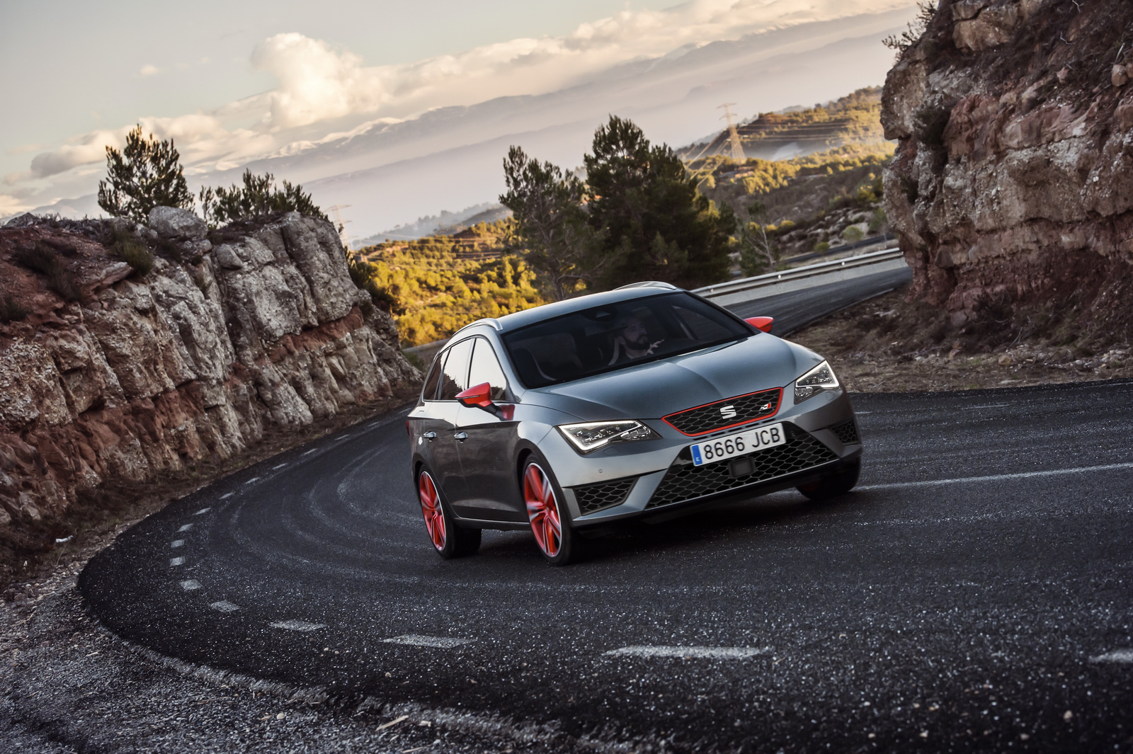 seat-leon-st-cupra