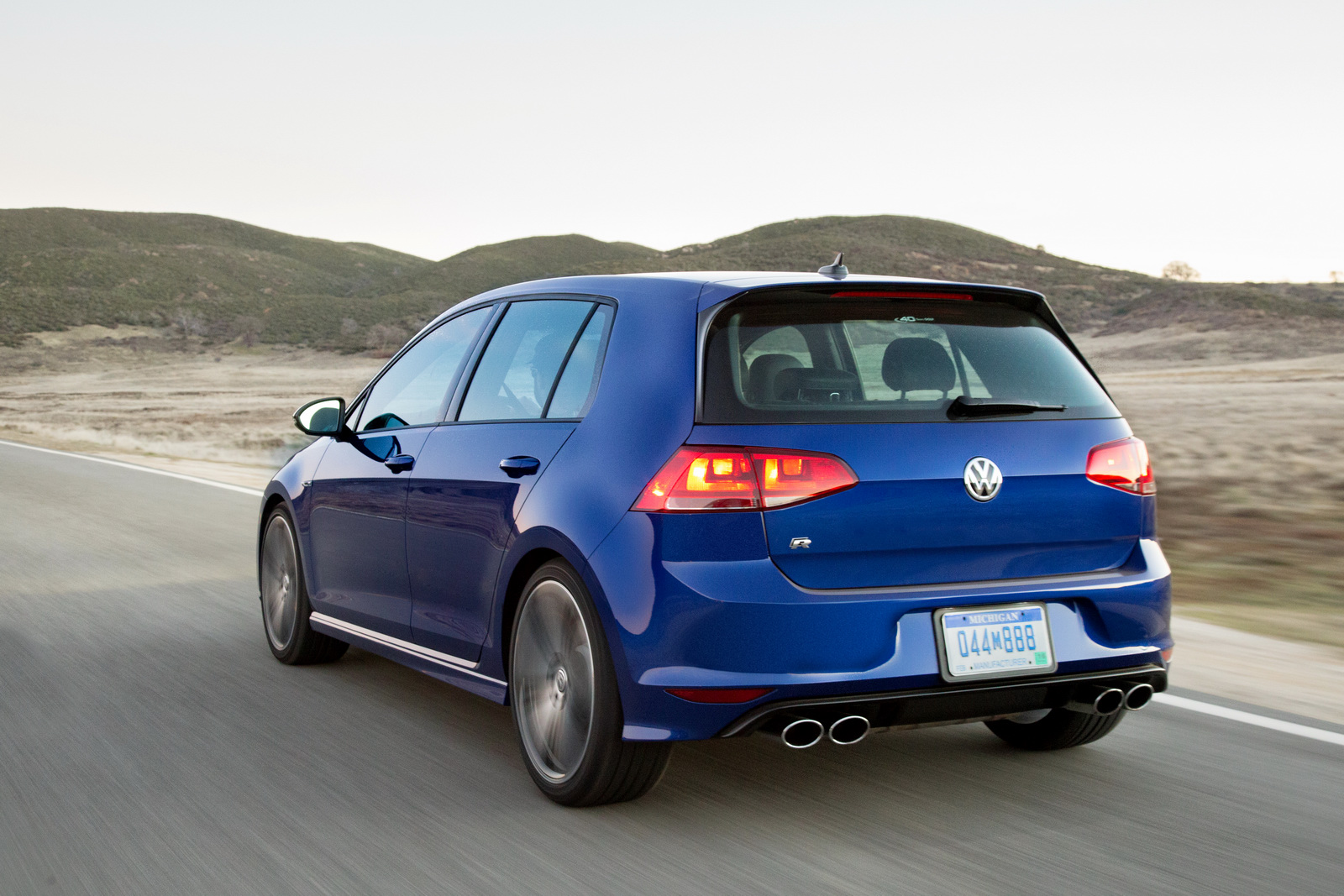 2015-vw-golf-r-galerija