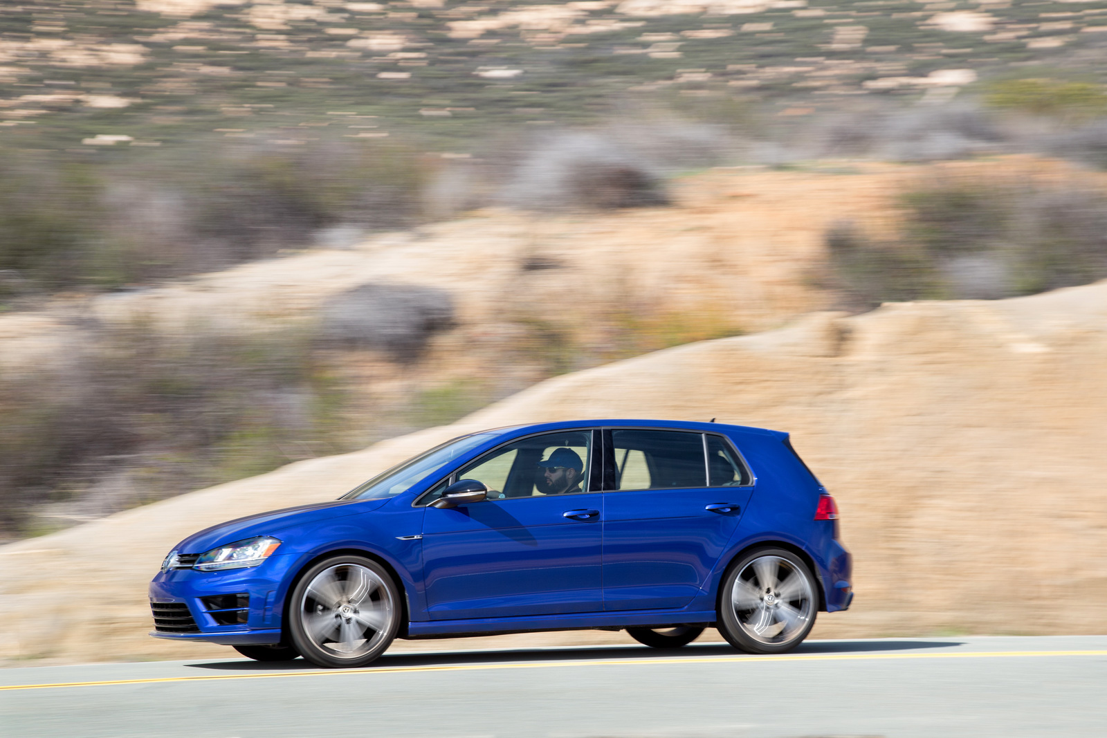 2015-vw-golf-r-galerija