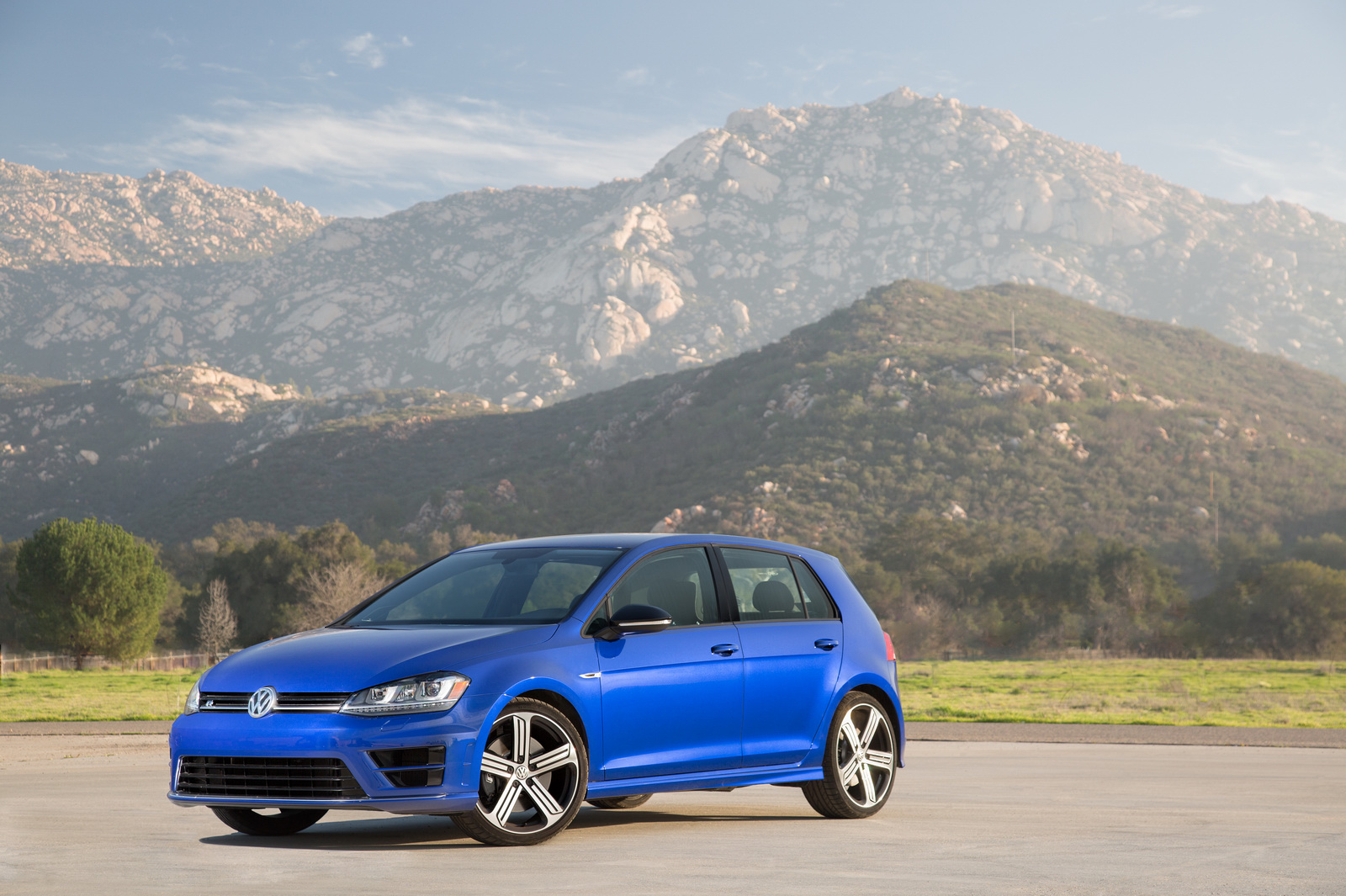 2015-vw-golf-r-galerija