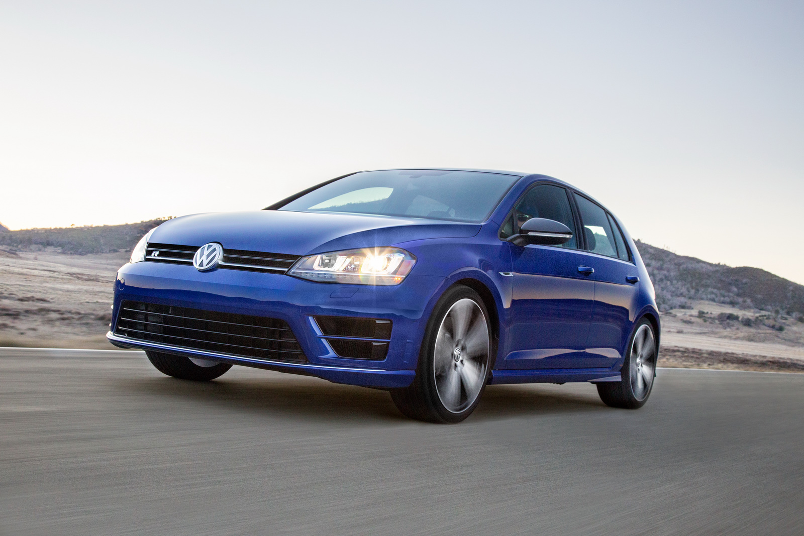 2015-vw-golf-r-galerija