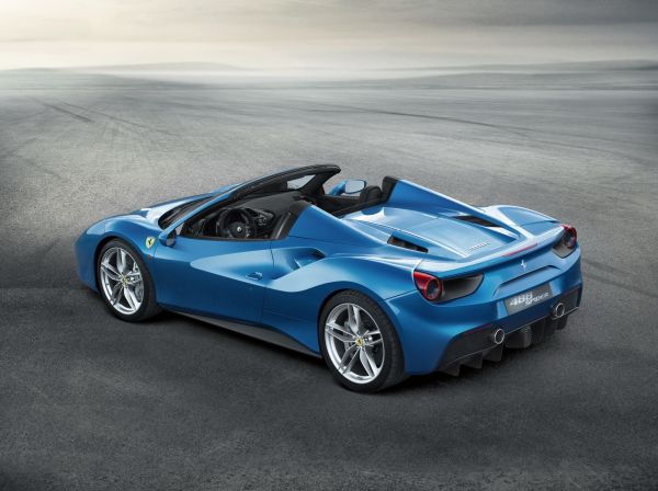 otkriven-ferrari-488-spider