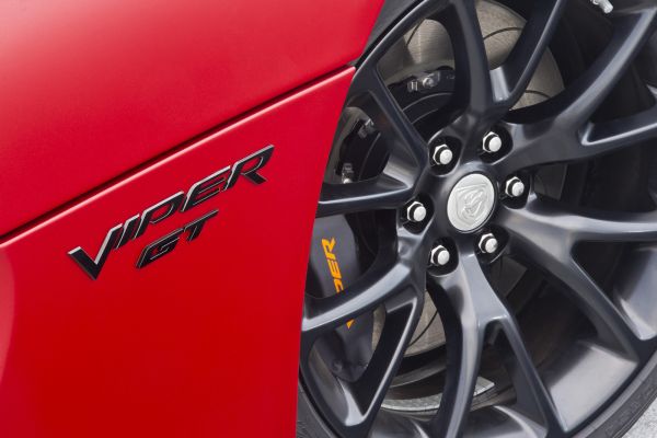 2015-dodge-viper-galerija