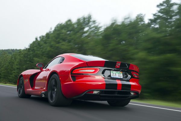 2015-dodge-viper-galerija