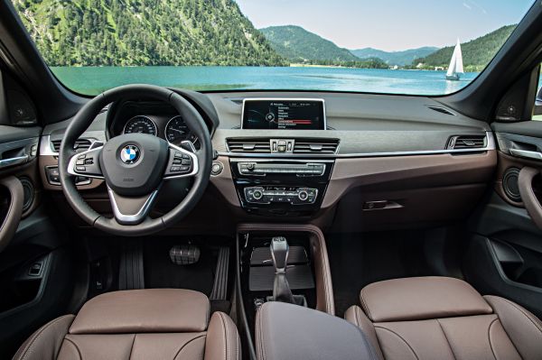 bmw-2016-x1-galerija