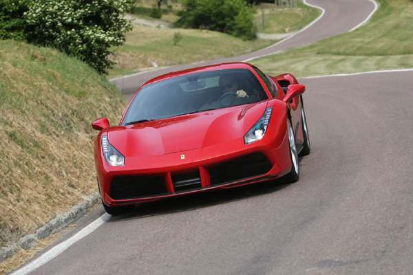 ferrari-488-gtb-2015