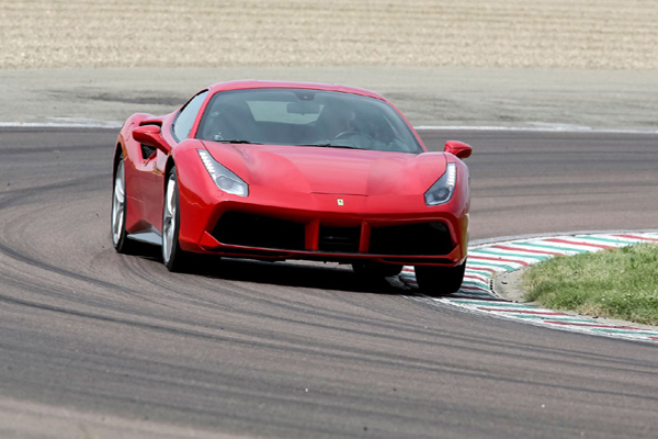 ferrari-488-gtb-2015