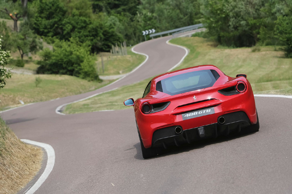 ferrari-488-gtb-2015