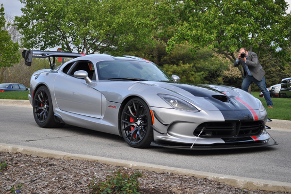 predstavljen-dodge-viper-acr-za-2016-godinu