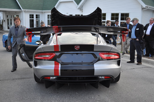 predstavljen-dodge-viper-acr-za-2016-godinu