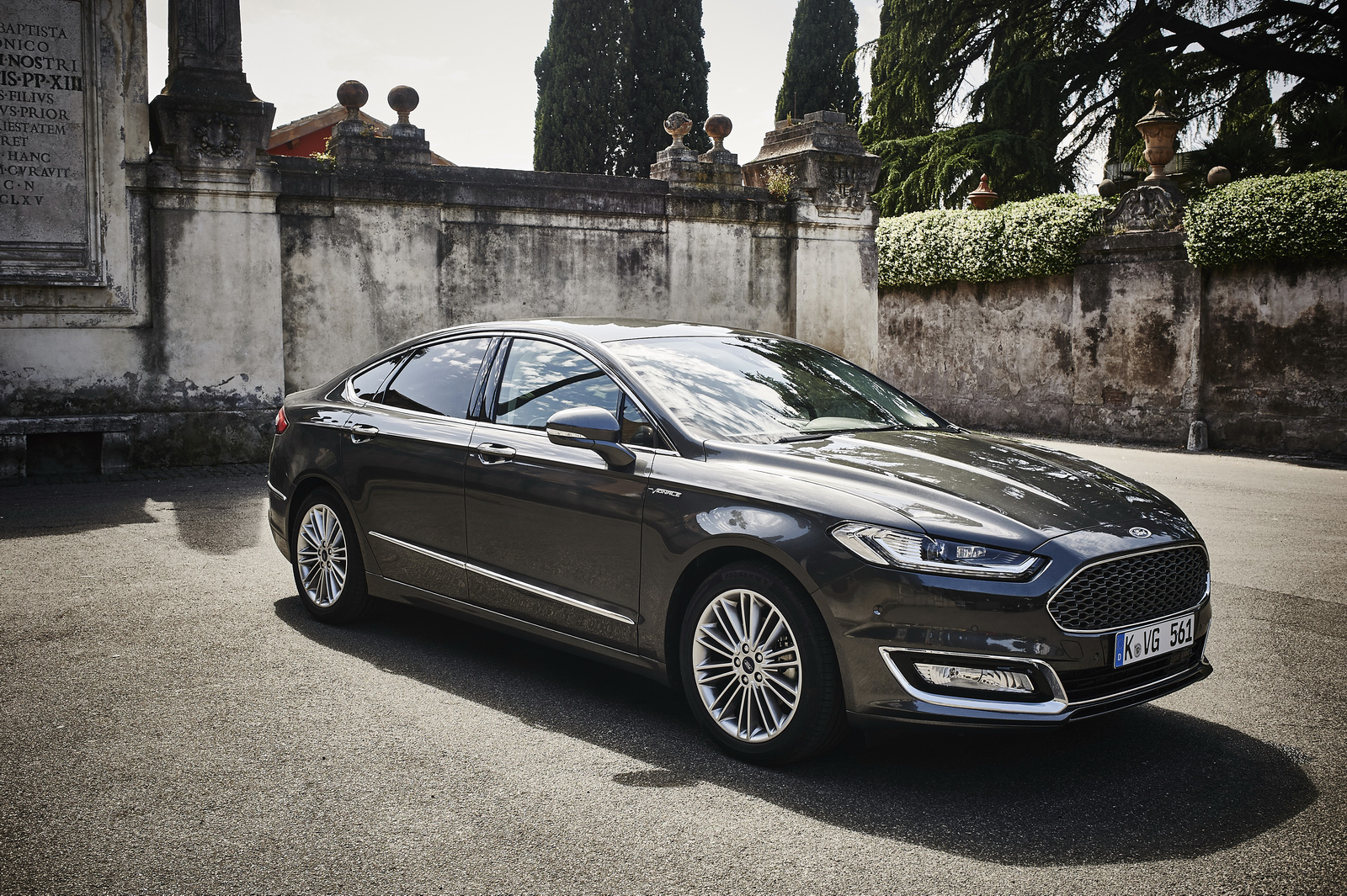 ford-mondeo-vignale-galerija