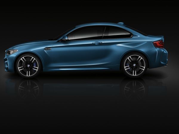 2017-bmw-m2-coupe