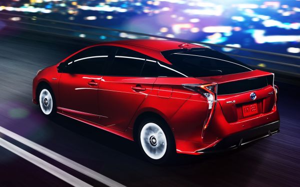 2016-toyota-prius