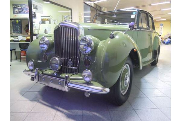 predstavljamo-1958-bentley-type-r