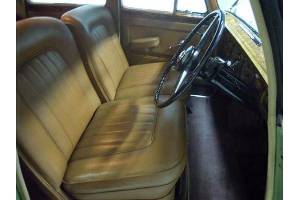predstavljamo-1958-bentley-type-r