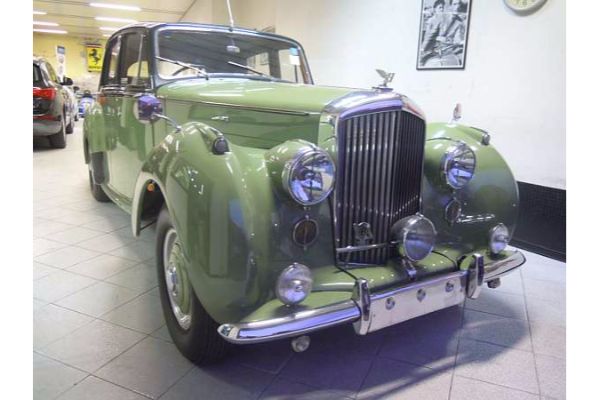 predstavljamo-1958-bentley-type-r