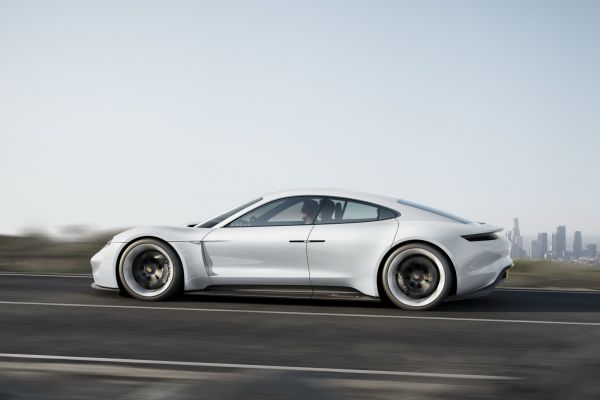 porsche-mission-e-concept-