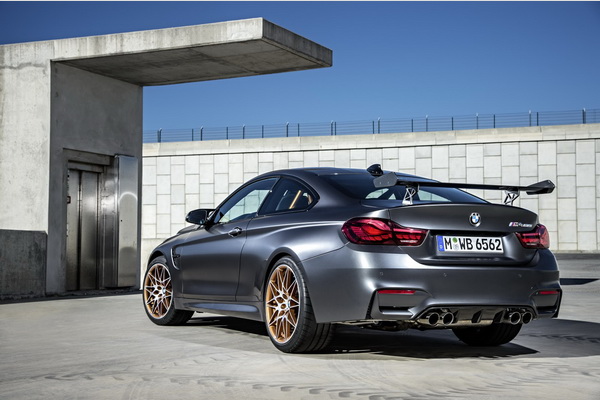 bmw-m4-gts-i-prethodnici