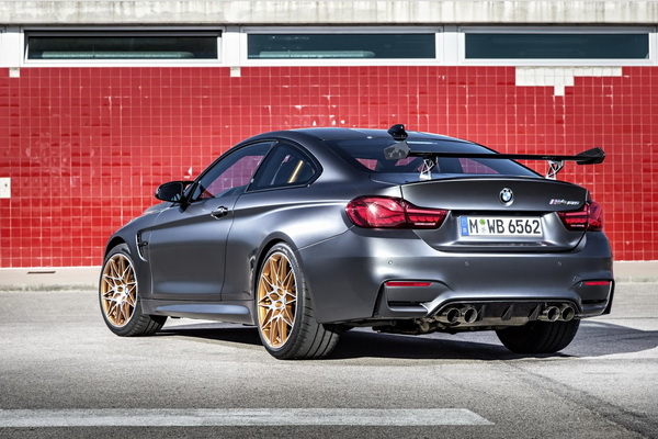 bmw-m4-gts-i-prethodnici