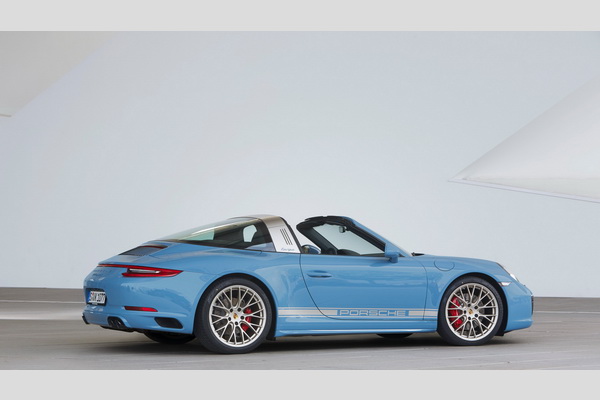 porsche-exclusive-911-targa-4s-design-edition