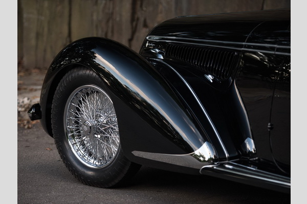 1939-alfa-romeo-8c-spider-za-25-miliona-dolara