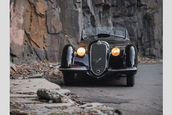 1939-alfa-romeo-8c-spider-za-25-miliona-dolara