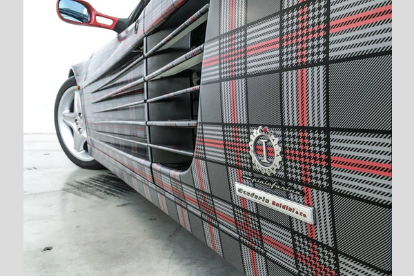 ferrari-512-tr-i-garage-italia-customs