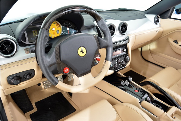 ferrari-599-sa-apertas-na-prodaju