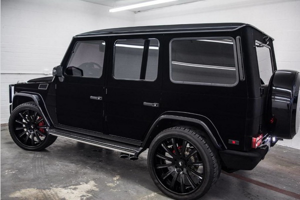 kylie-jenner-prodaje-mercedes-amg-g63