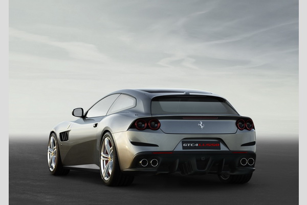 ferrari-gtc4lusso