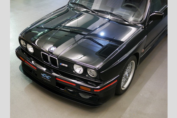 kupite-bmw-e30-m3-sport-evolution