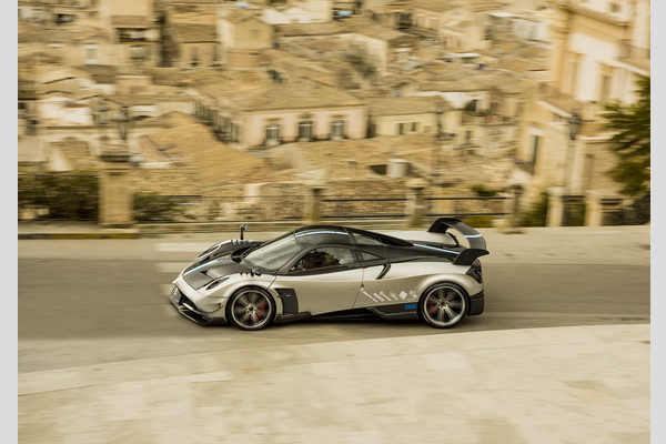 pagani-huayra-bc