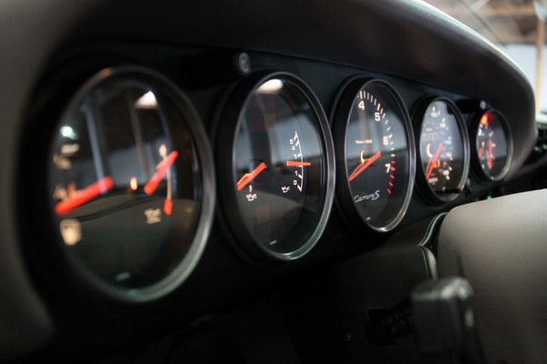 kupite-polovni-1998-porsche-911-c2s